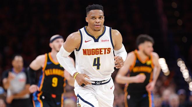 从替补席上 从替补席上